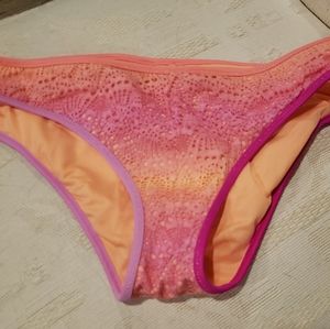Victoria's Secret Swim Bottoms (Size M)